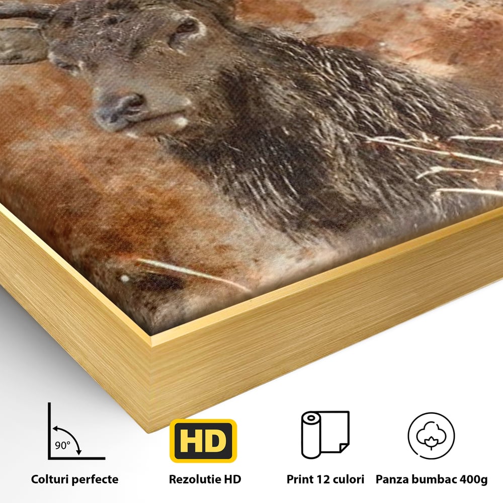 Detaliu al suprafetei: tablou canvas cu cerb in padure, in rama de aluminiu auriu